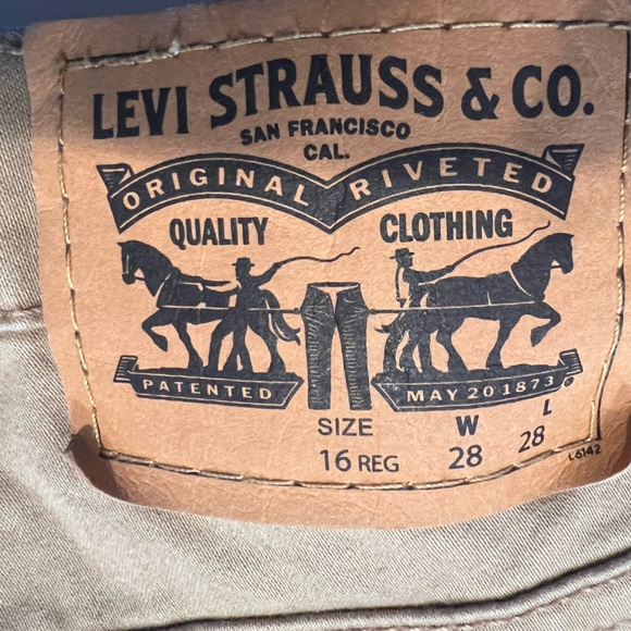 Levi’s 511 slim khaki jeans, boys size 16 regular, 28W, 28L - Picture 6 of 9